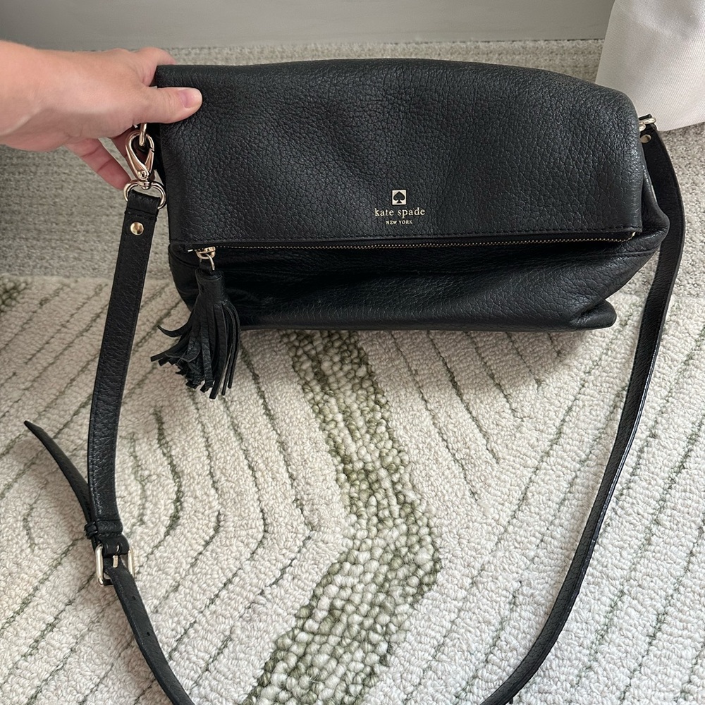Kate Spade Black Crossbody Bag Sleek Minimalist Design